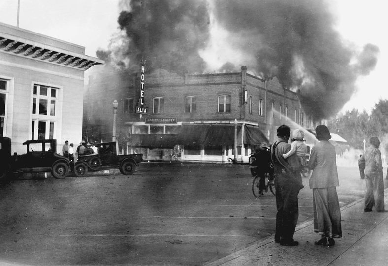 picture of the 1931 Alta Hotel fire